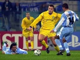Original Leeds United 2000 Away - Viduka #9 Size M (Long Sleeve)