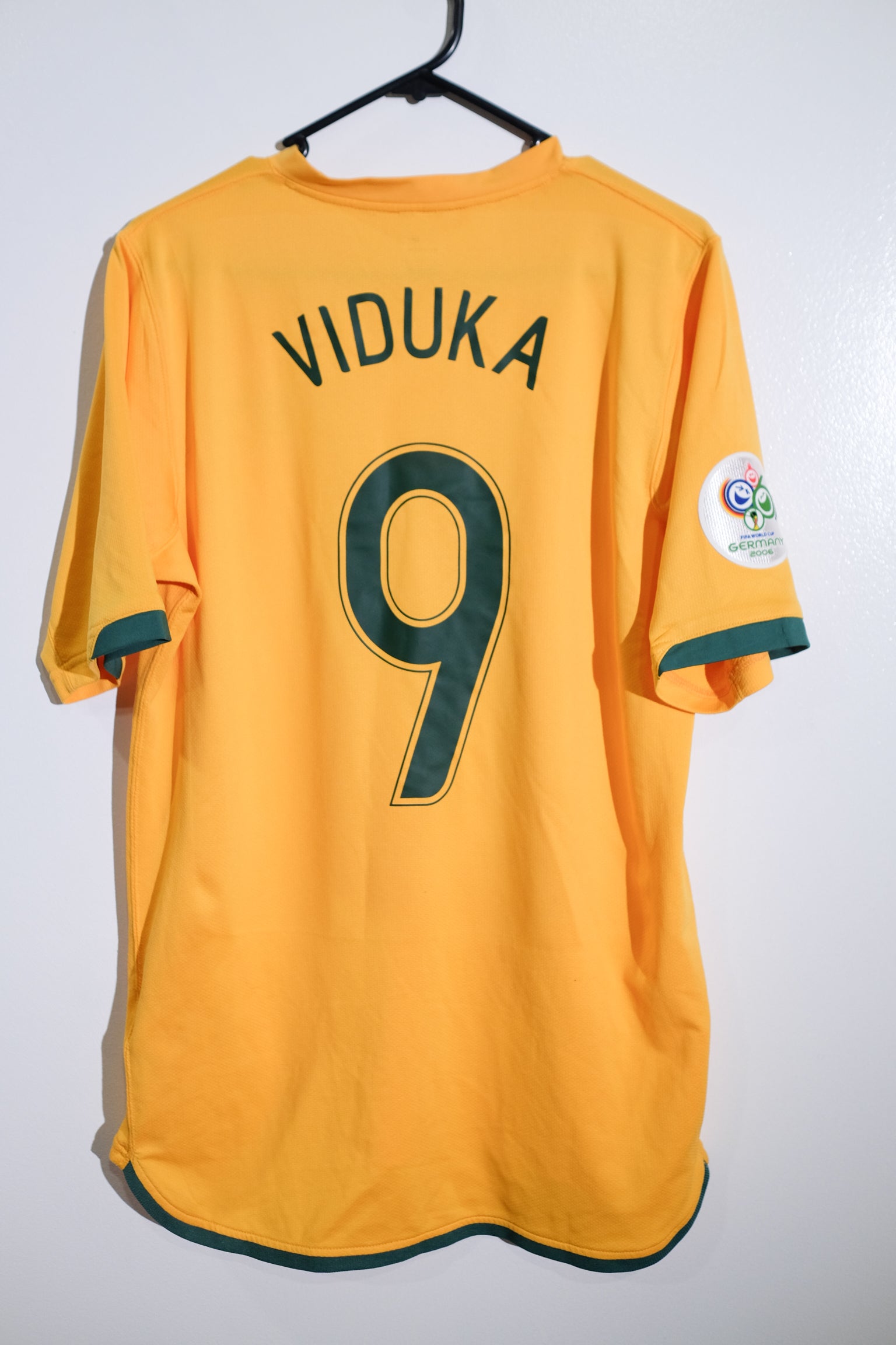 Authentic Australia Home Jersey 2006 Mark Viduka Size M