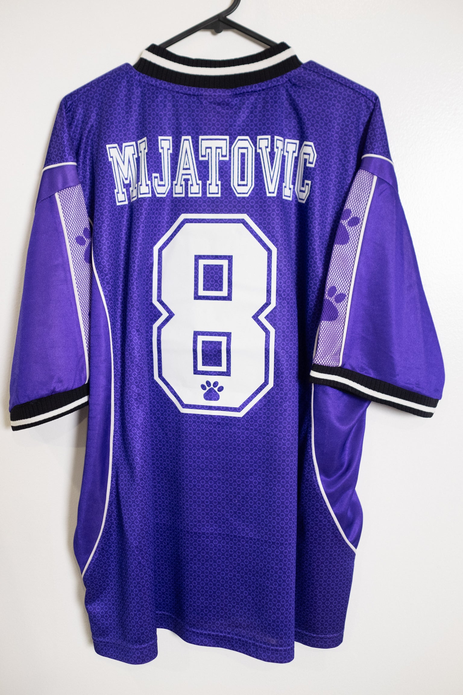 Authentic Real Madrid Away 1997/98 - Mijatovic #8 - Size L – Authentic Retro  Jerseys