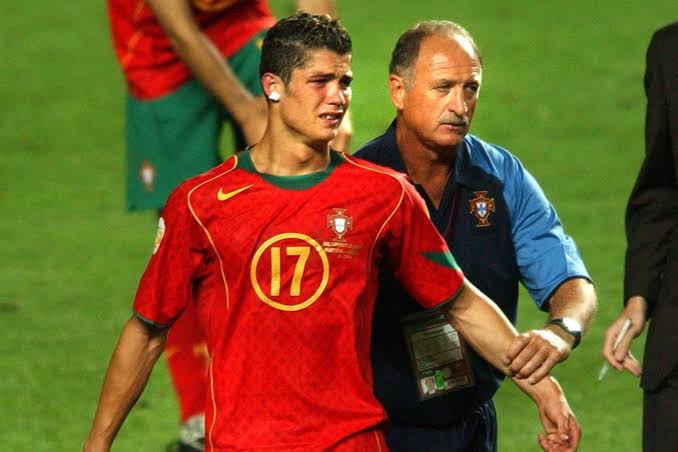 Original Portugal 2004 Home - C. Ronaldo #17 Size XL