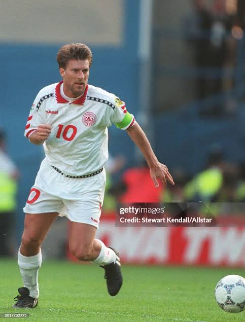 Authentic Denmark 1996 Away - M.Laudrup #10 Size XL