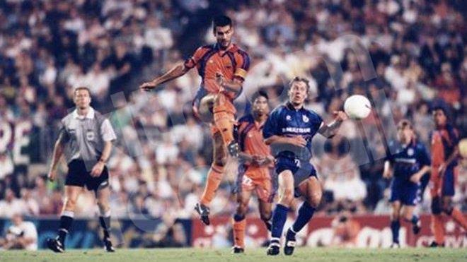 Authentic Barcelona 1997/98 Away - Guardiola #4 Size XL