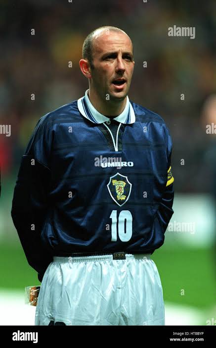Authentic Scotland 1998/00 Home - McAllister #10 Size L