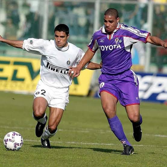 Authentic Fiorentina 2001/02 Home - Adriano #10 Size M (With short) (Jaspo)