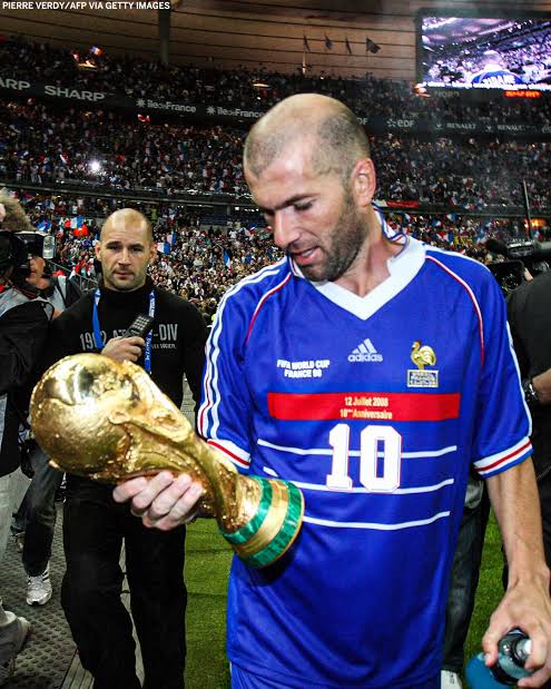 Authentic France 1998 Home - Zidane #10 Size XL