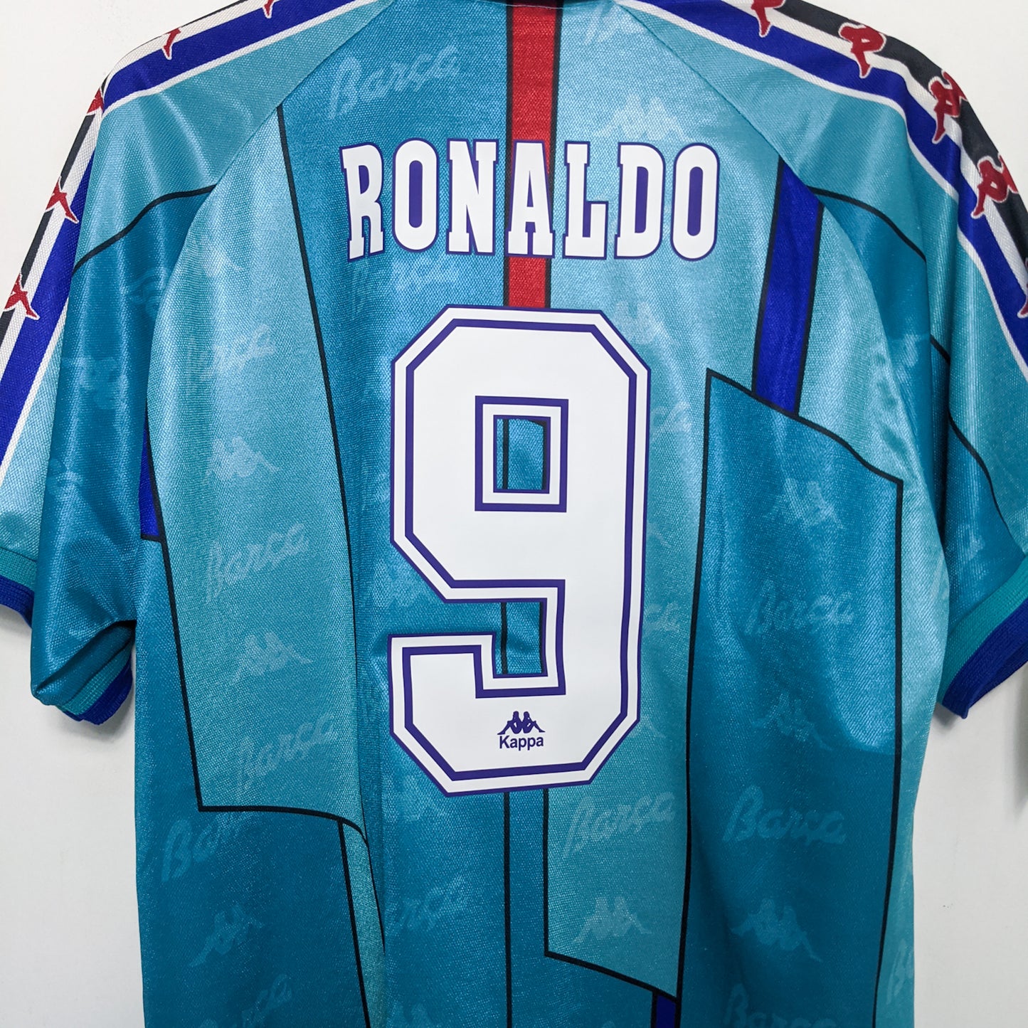 Original Barcelona 1995/97 Away - Ronaldo #9 Size M