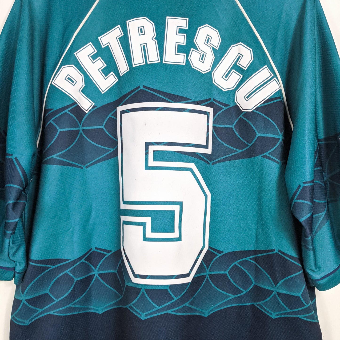 Original Sheffield Wednesday 1995/96 Away - Petrescu #5 Size XL