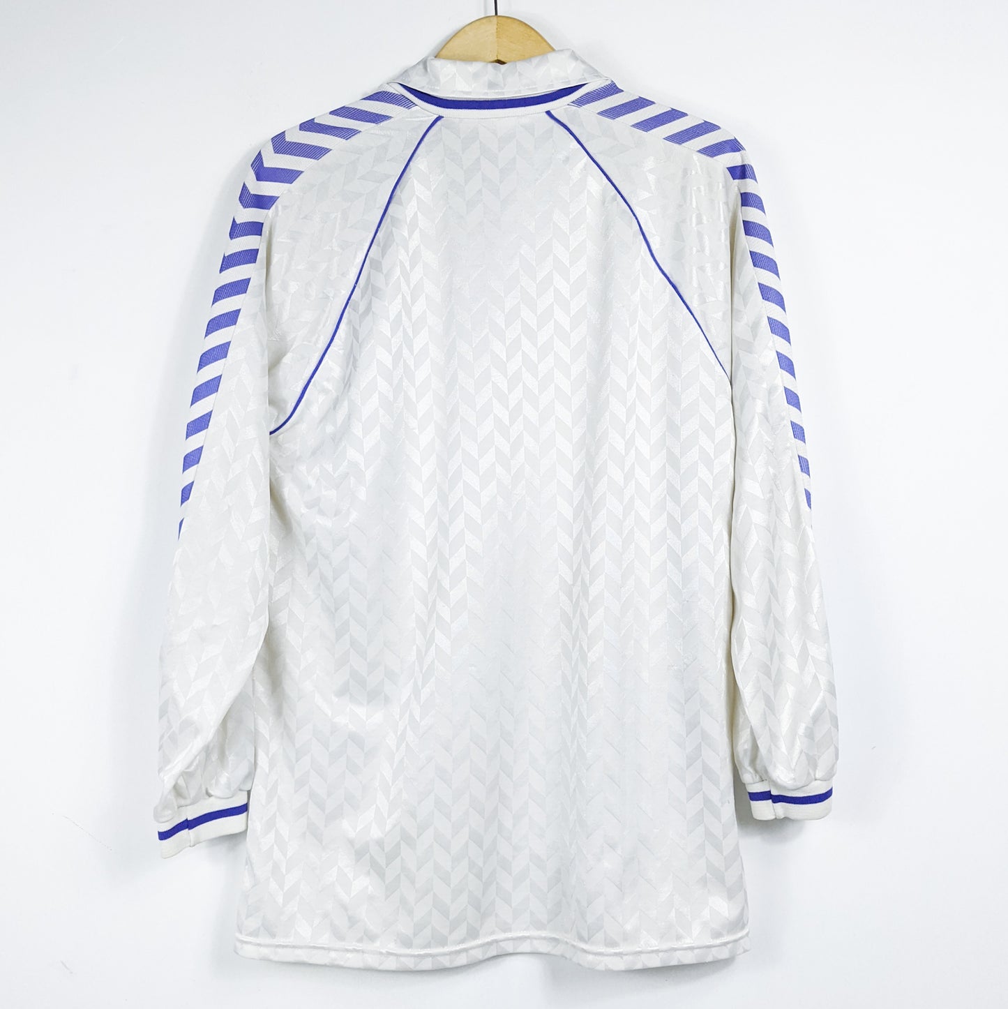 Original Real Madrid 1988/89 Home - Size L (With short) (Long Sleeve)