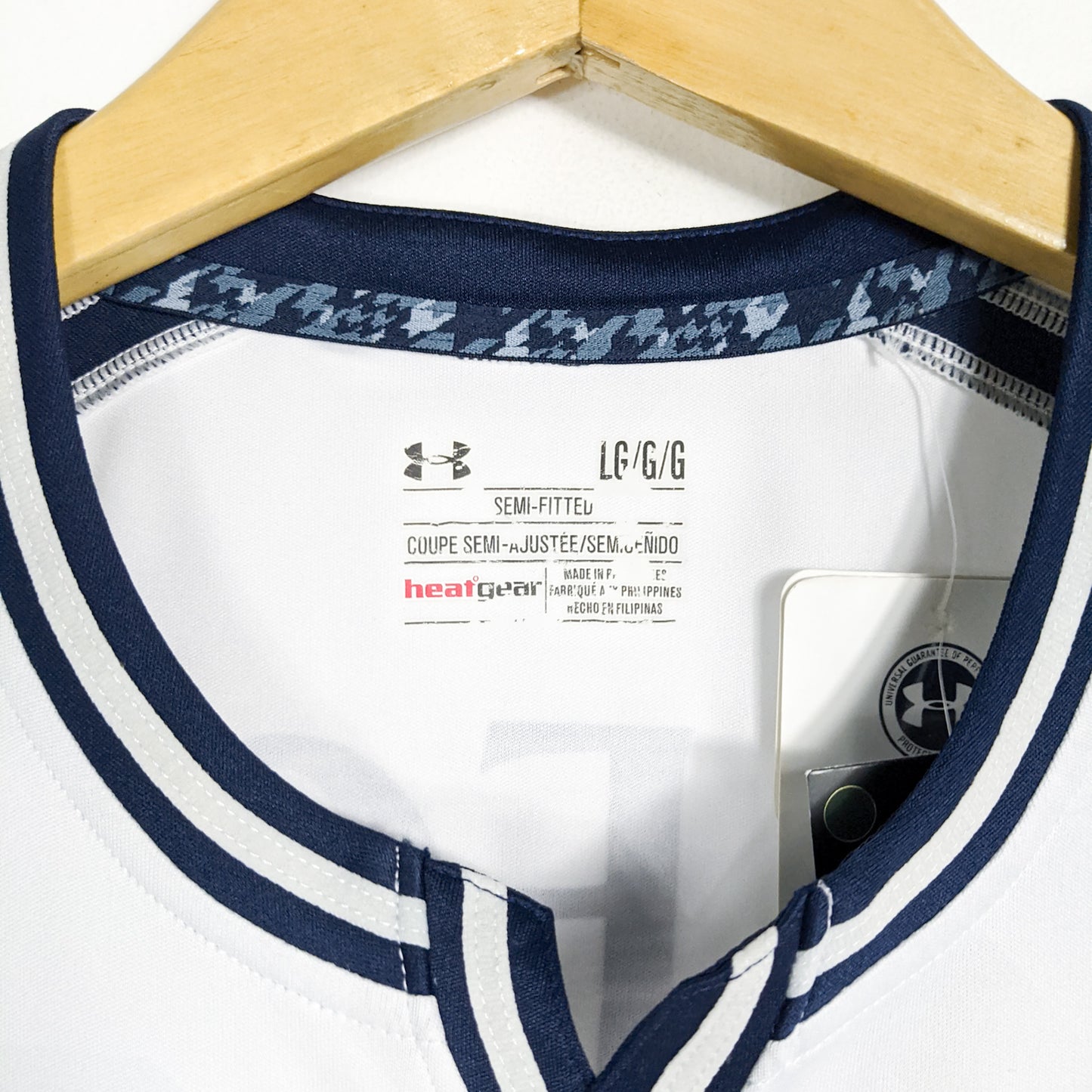 Authentic Tottenham Hotspurs 2013/14 Home - Defoe #18 Size S (Bnwt)