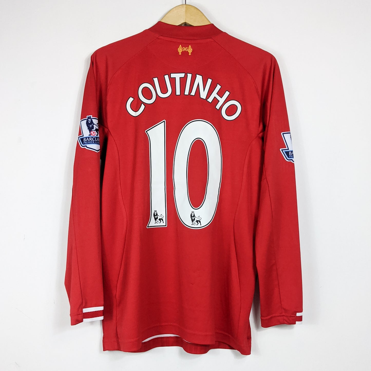 Original Liverpool 2013/14 Home - Coutinho #10 Size M (Long Sleeve)
