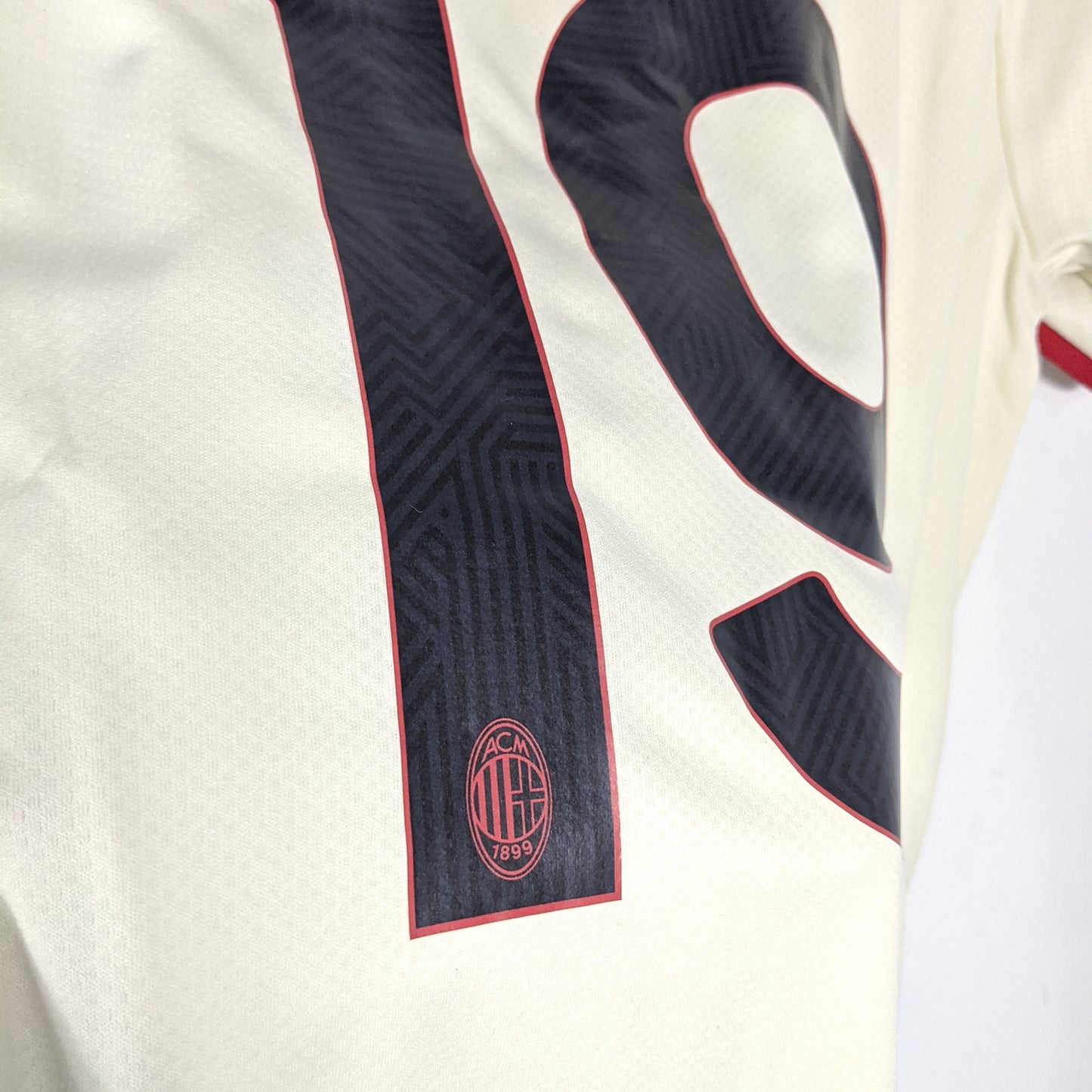 Authentic AC Milan 2021/22 Away - Theo #19 Size M (Bnwt)