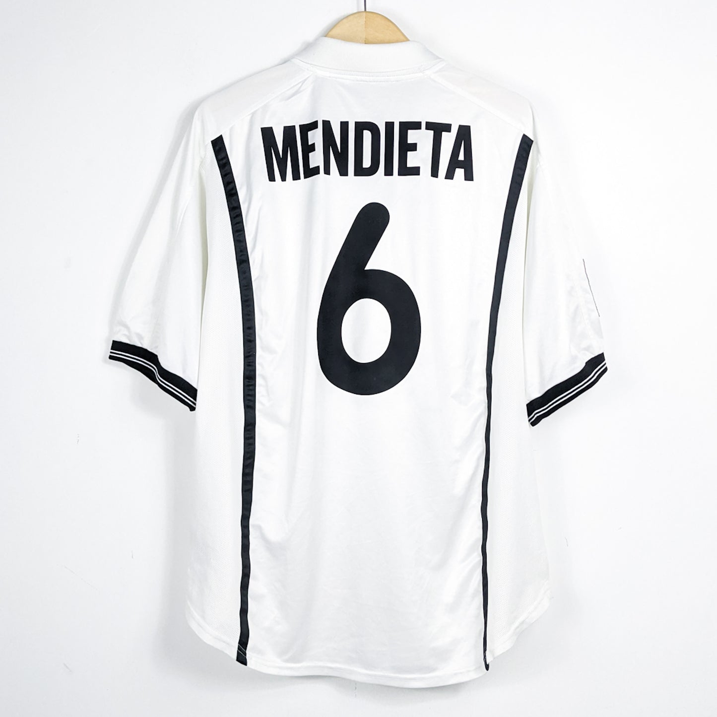 Authentic Valencia 2000/01 Home - Mendieta #6 Size XL