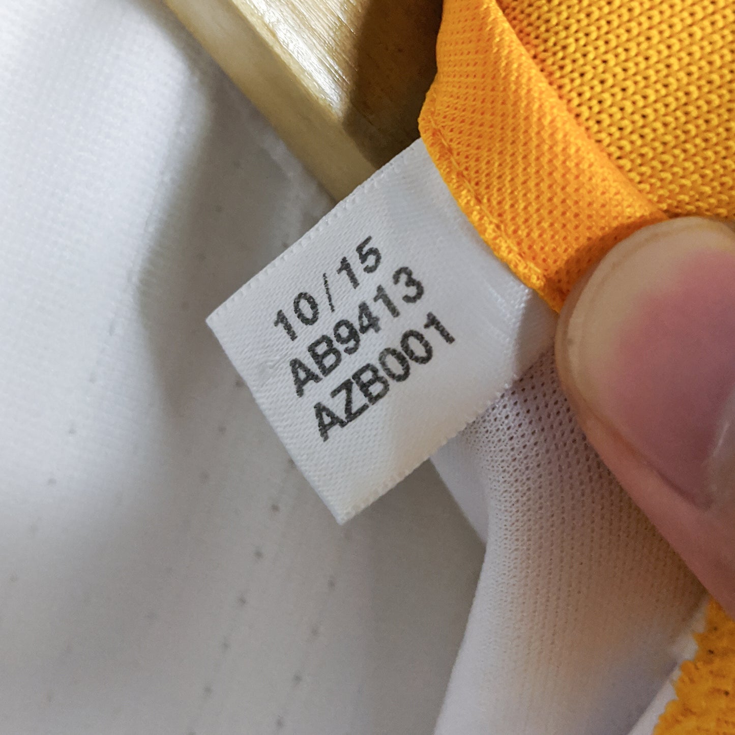 Authentic LA Galaxy 2016/17 Home - Gerrard #8 Size M (Player Issue)