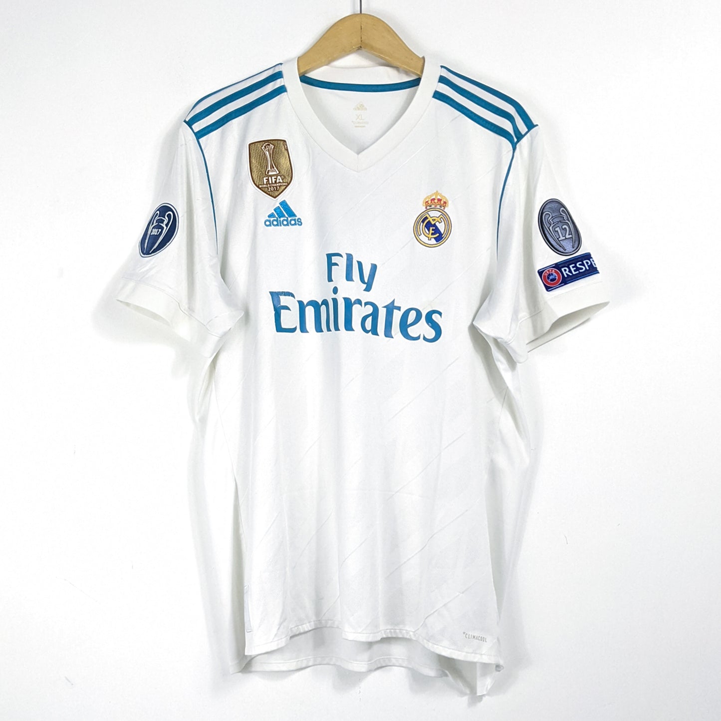 Authentic Real Madrid 2017/18 Home - Modric #10 Size XL