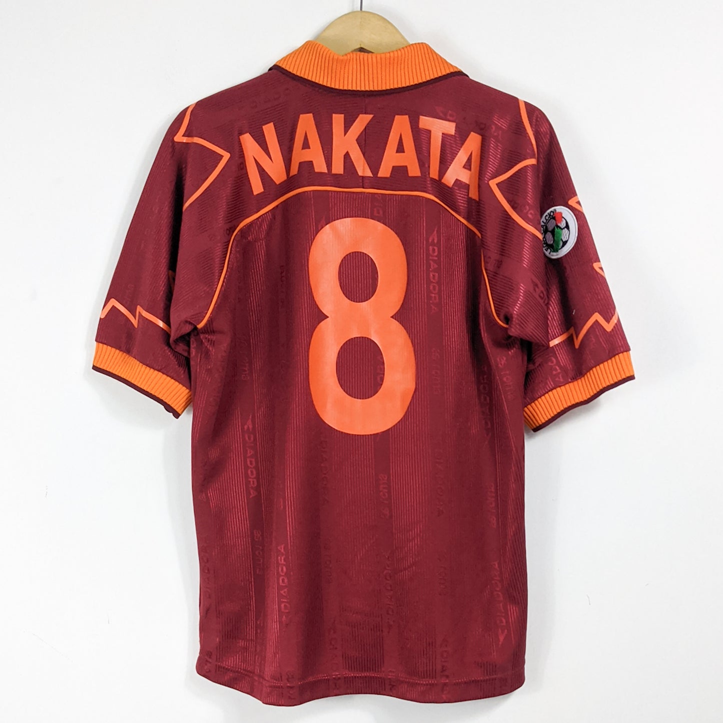 Authentic AS Roma 1999/00 Home - Nakata #8 Size M (Bnwt)