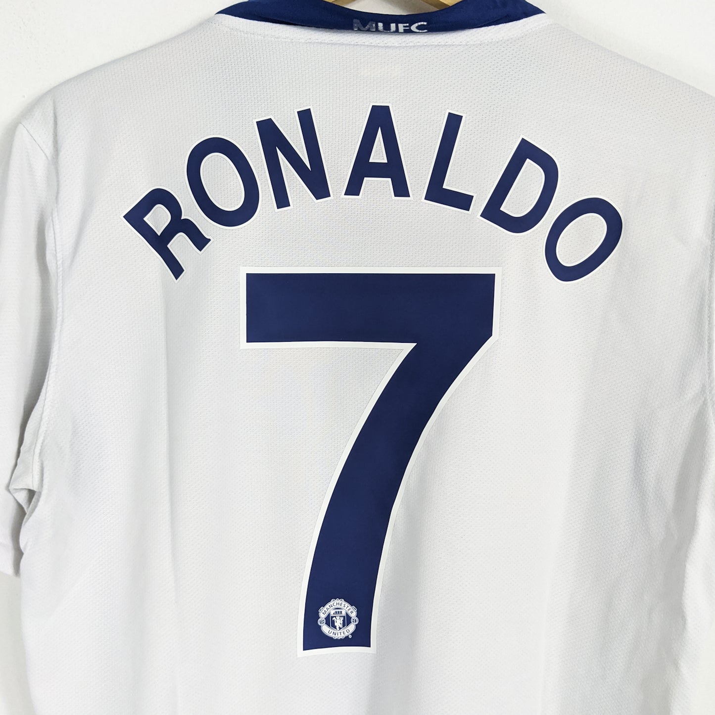 Authentic Manchester United 2008/09 Away - Ronaldo #7 Size M