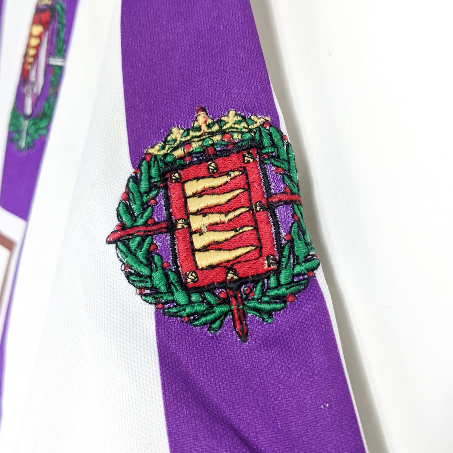 Authentic Real Valladolid 2001/02 Home - Luis Garcia #17 Size M
