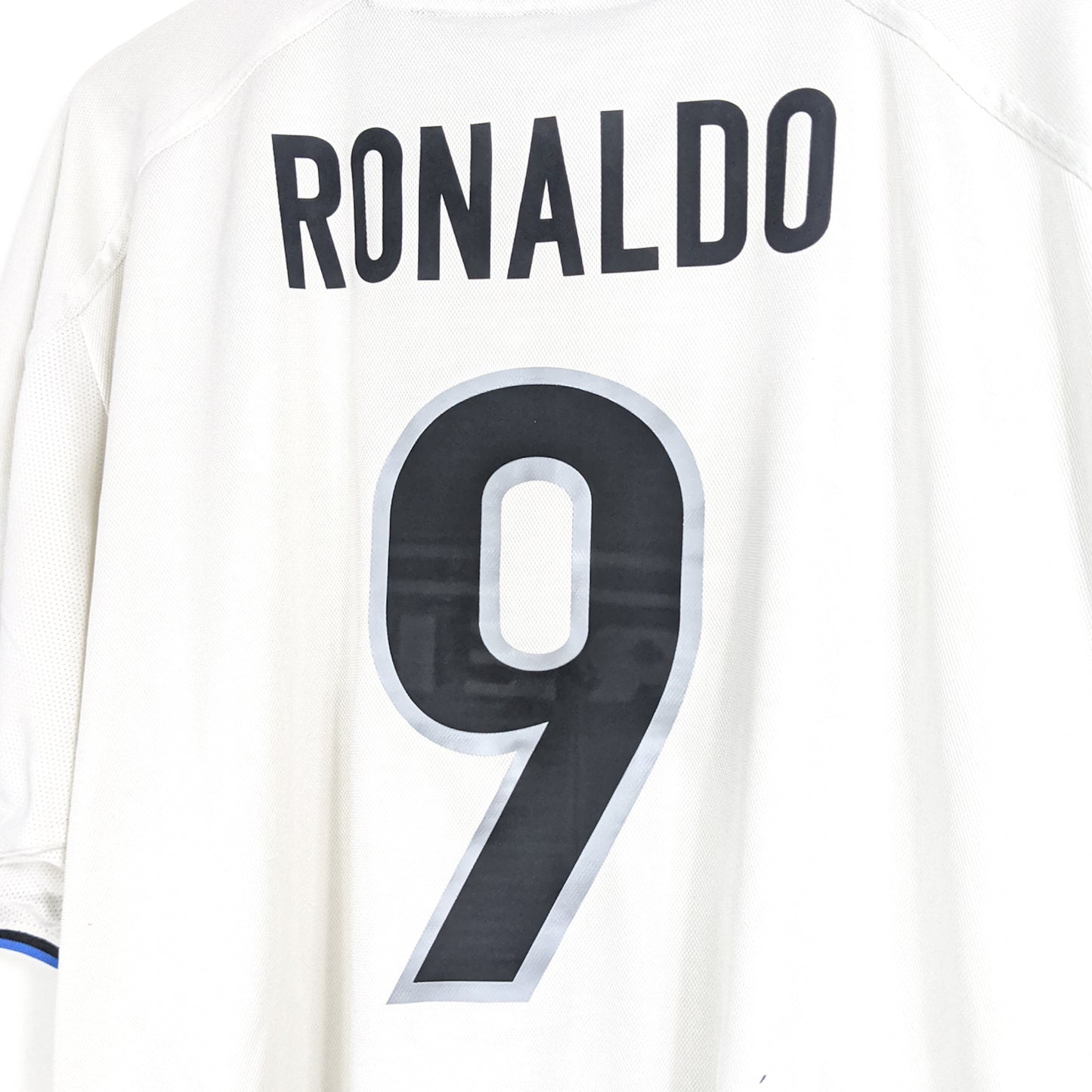 Authentic Inter 1999/00 Away - Ronaldo #9 Size XL