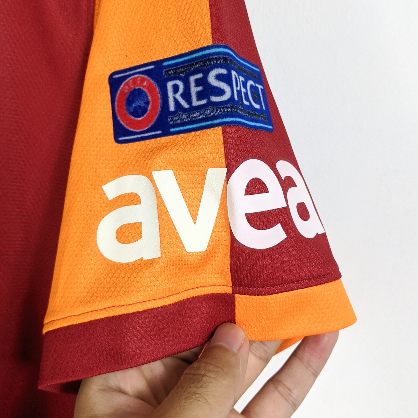 Authentic Galatasaray 2013/14 Home - Drogba #11 Size L