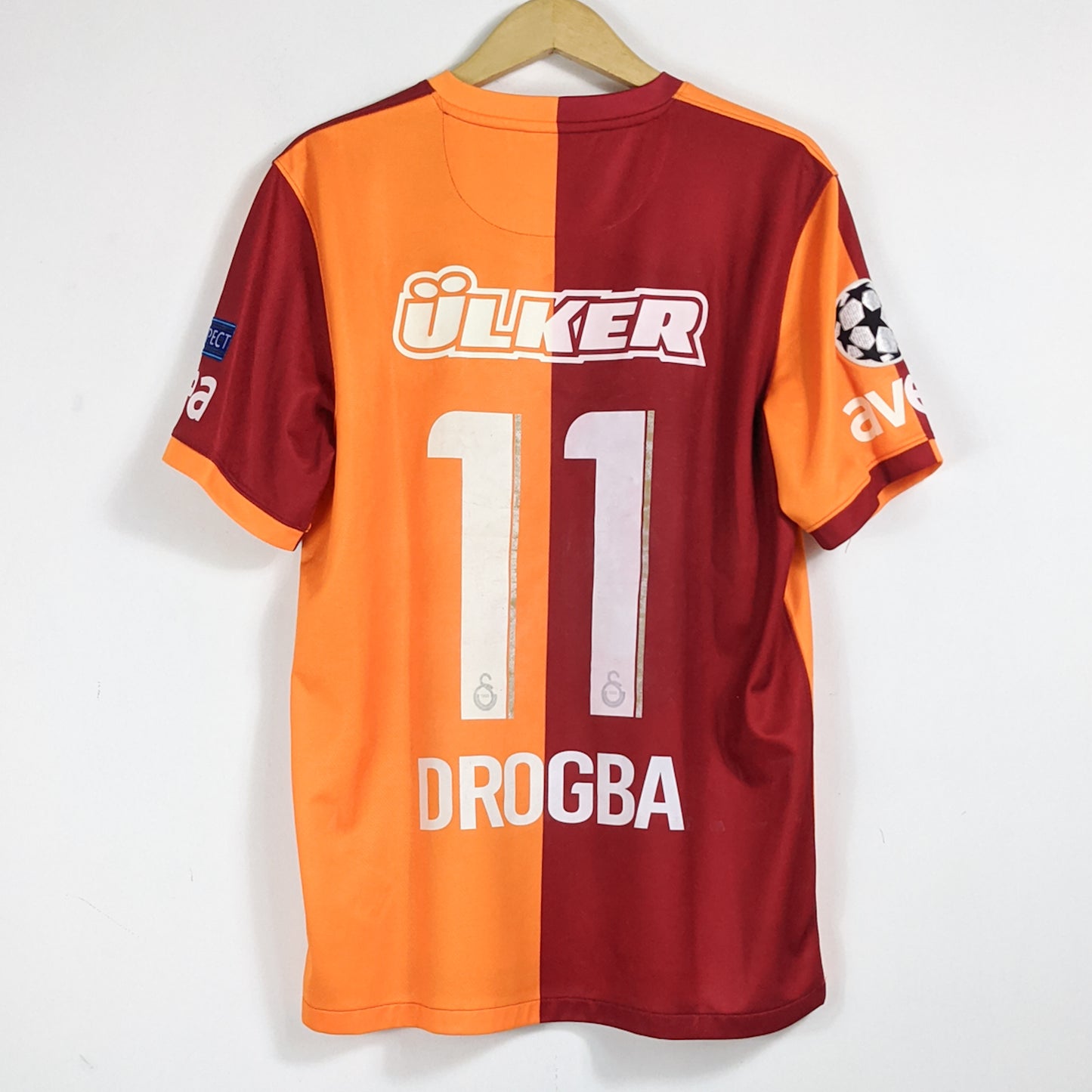 Authentic Galatasaray 2013/14 Home - Drogba #11 Size L