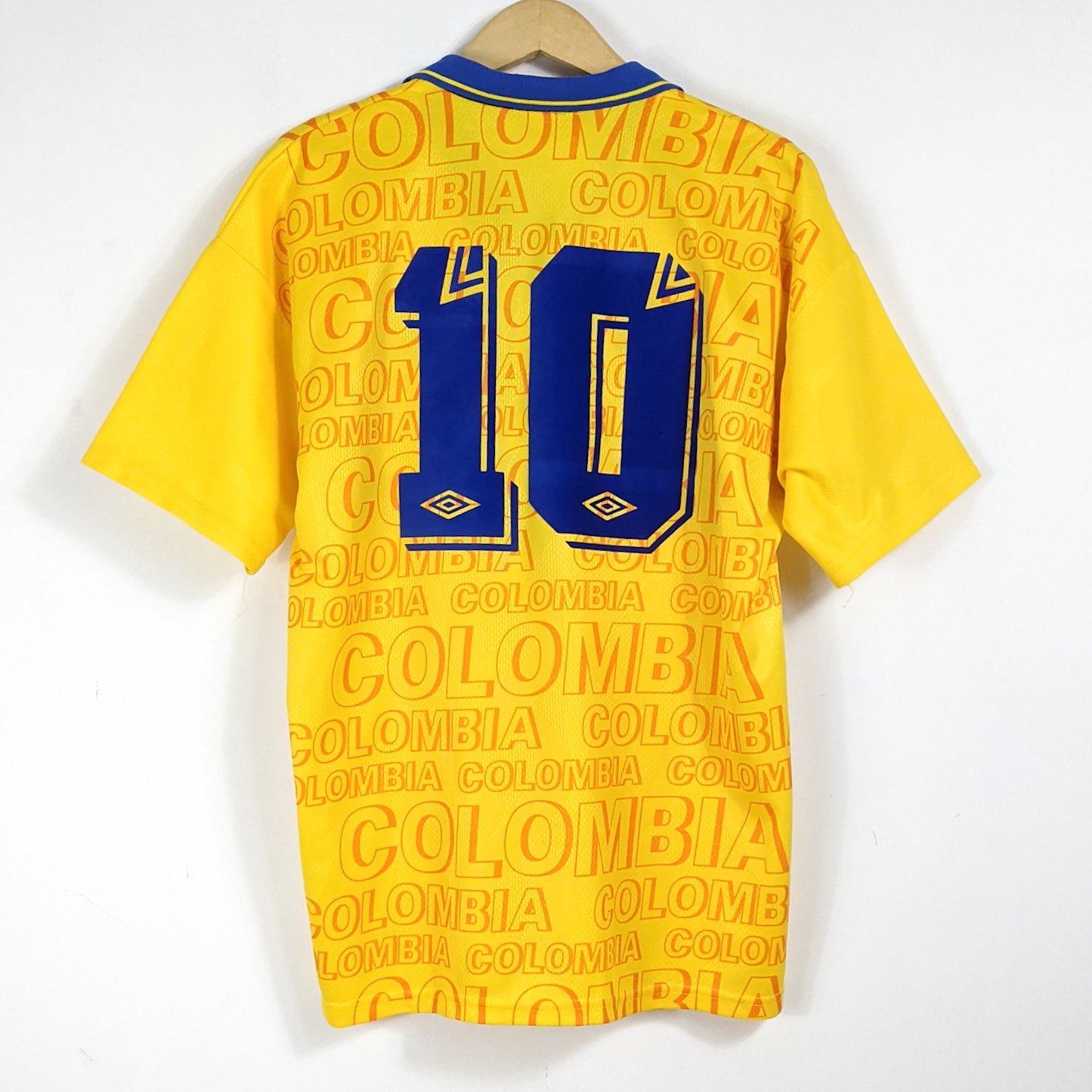 Authentic Colombia 1995/97 Home - Valderrama #10 Size M oversize fit XL