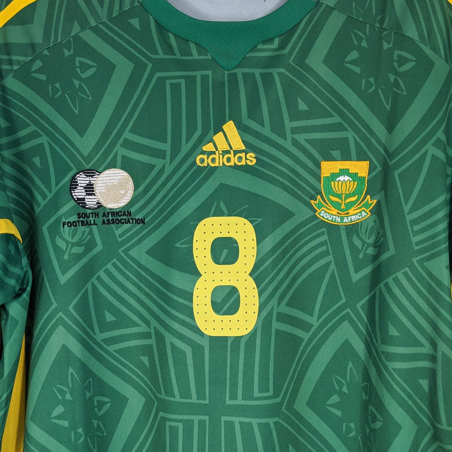 Authentic South Africa 2009/10 Away - Tshabalala #8 Size L