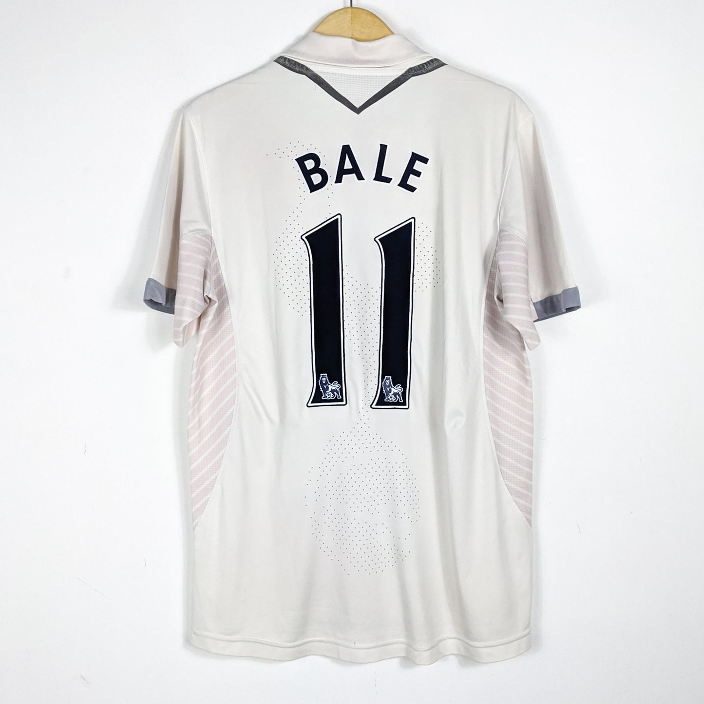 Authentic Tottenham 2012/13 Home - Bale #11 Size M