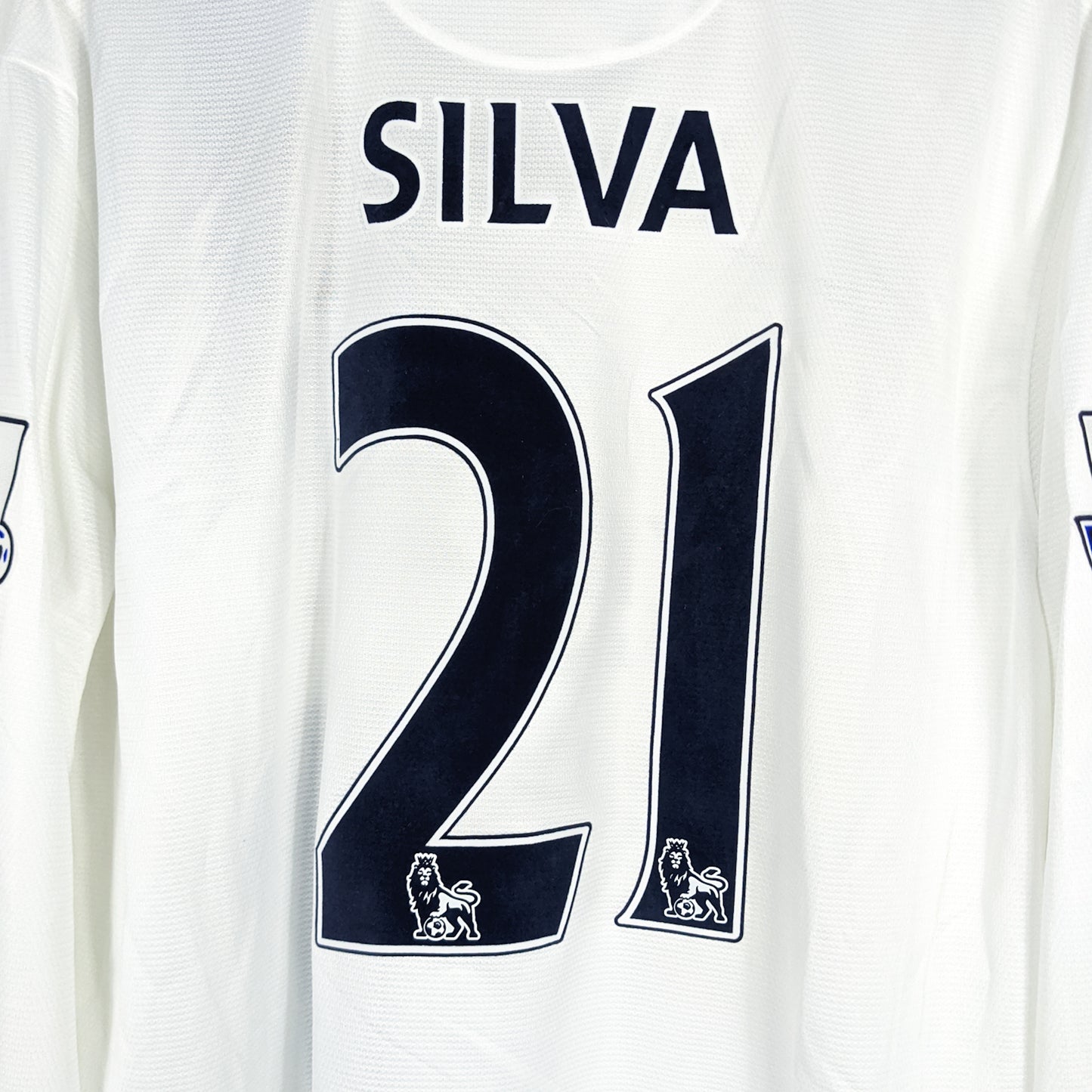 Authentic Manchester City 2013/14 Third - Silva #21 Size XL (With tags) (Long Sleeve)