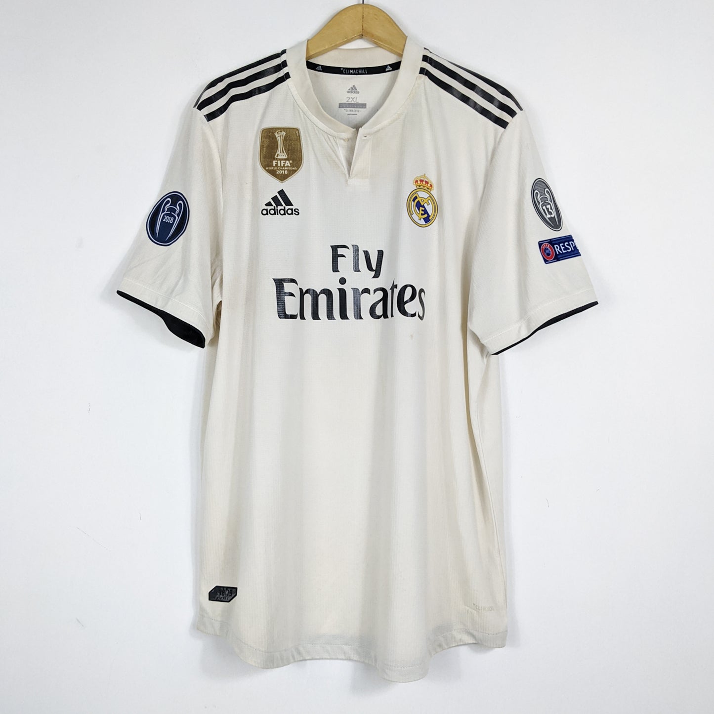 Authentic Real Madrid 2018/19 Home - Modric #10 Size XXL