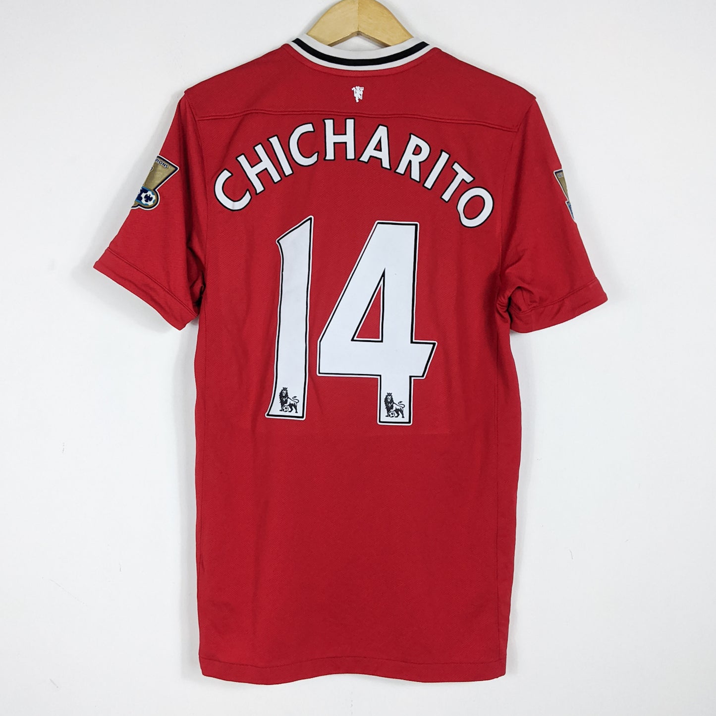 Authentic Manchester United 2011/12 Home - Chicarito #14 Size M