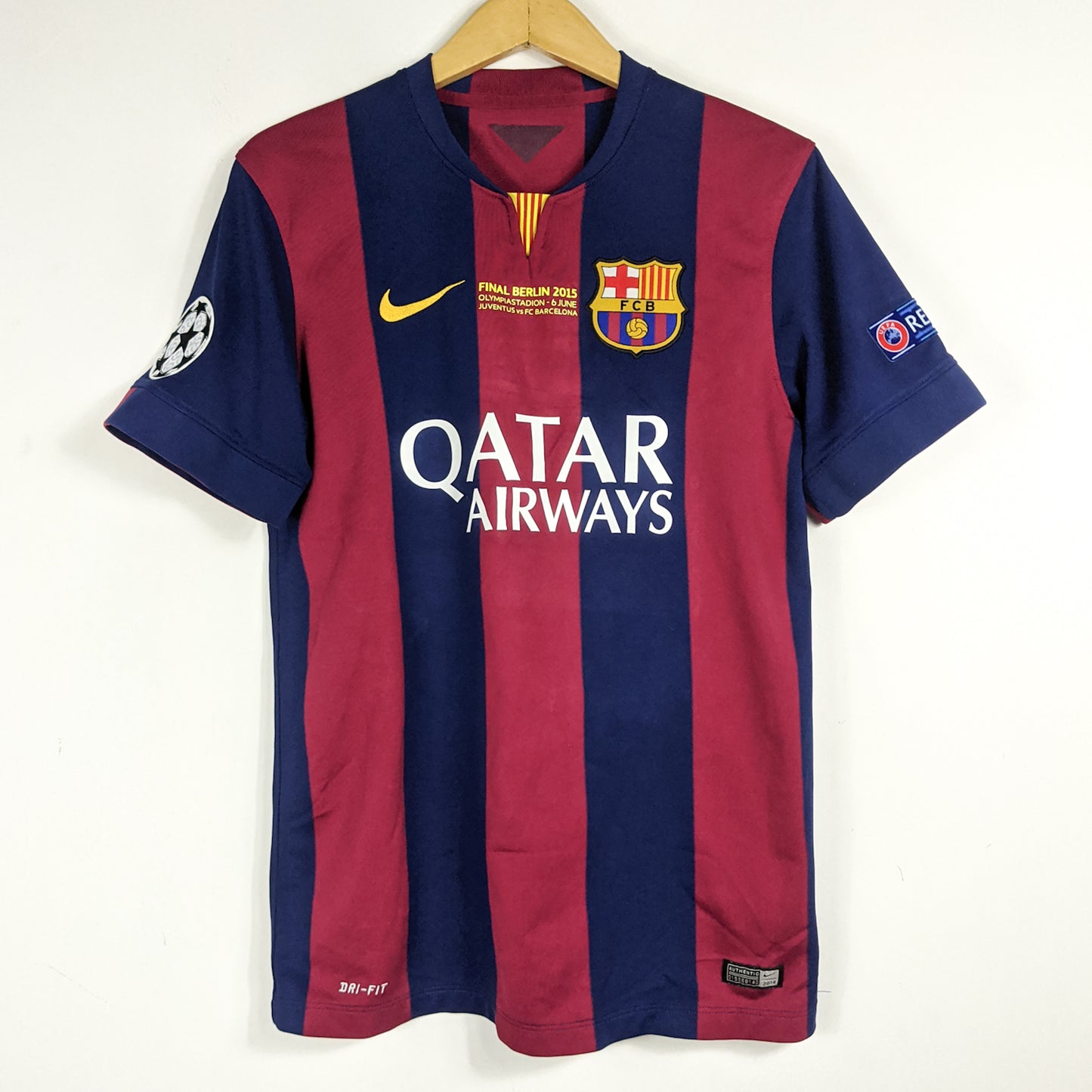 Authentic Barcelona 2014/15 Home - Neymar Jr #11 Size M (Mdt)