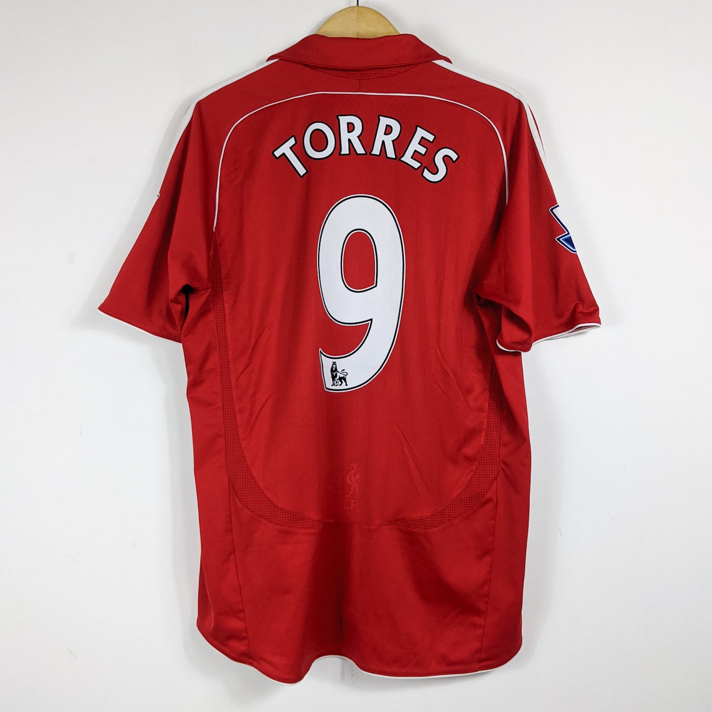Authentic Liverpool 2006/07 Home - Torres #9 Size L