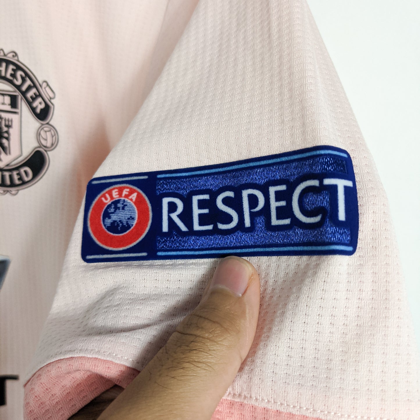Authentic Manchester United 2018/19 Away - Shaw #23 Size L (Player issue)