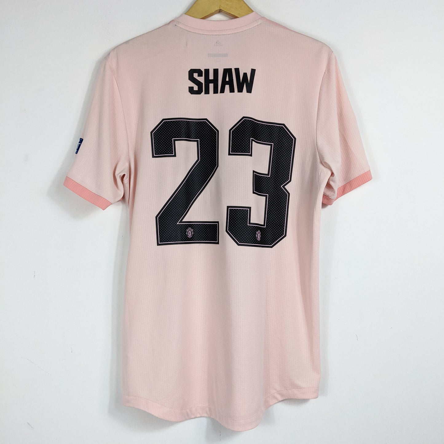 Authentic Manchester United 2018/19 Away - Shaw #23 Size L (Player issue)