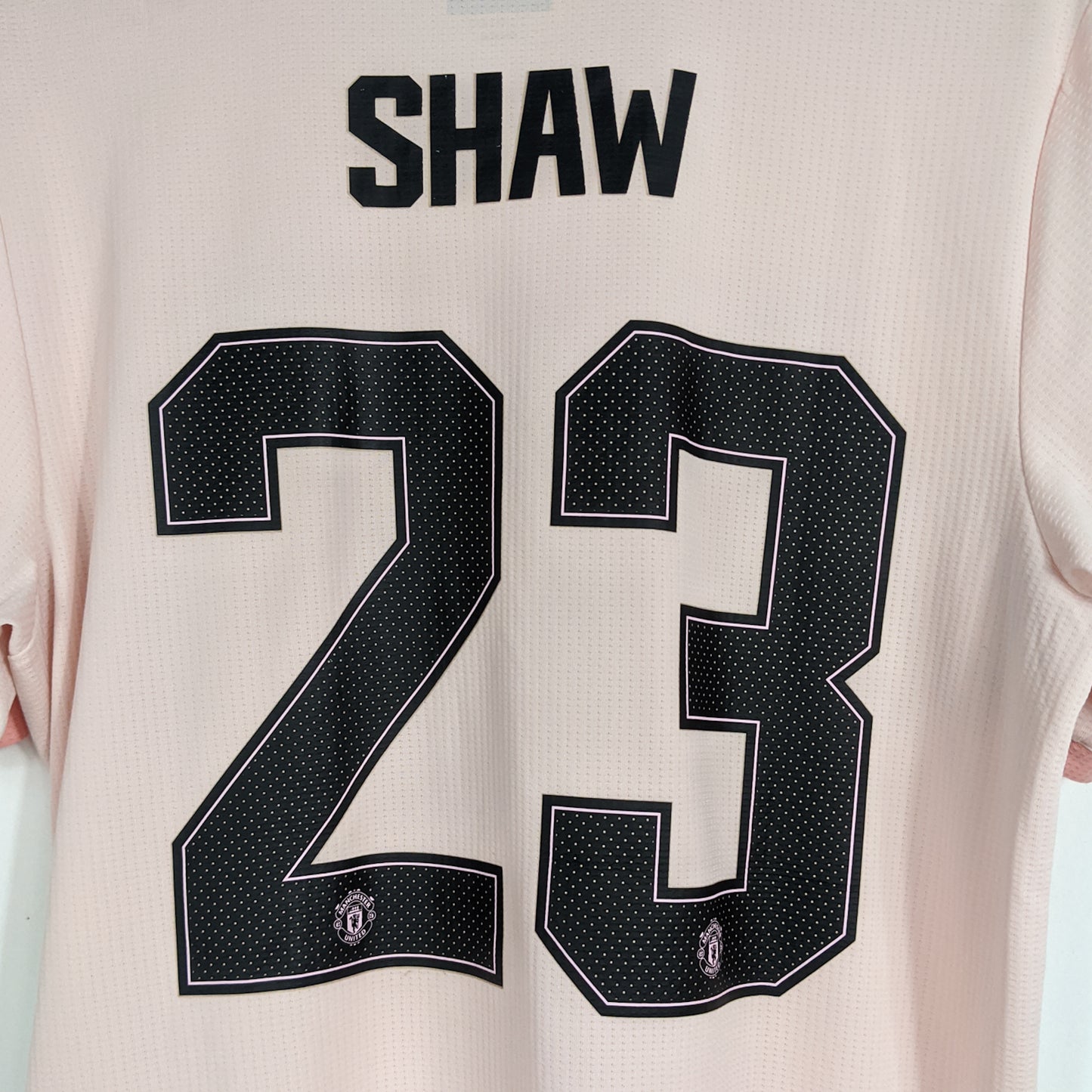 Authentic Manchester United 2018/19 Away - Shaw #23 Size L (Player issue)