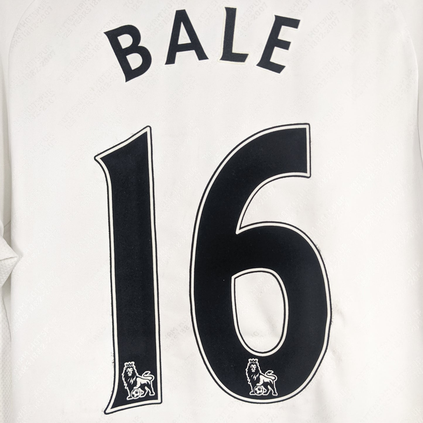 Authentic Tottenham Hotspur 2007/08 125th Anniversary Home - Bale #16 Size L