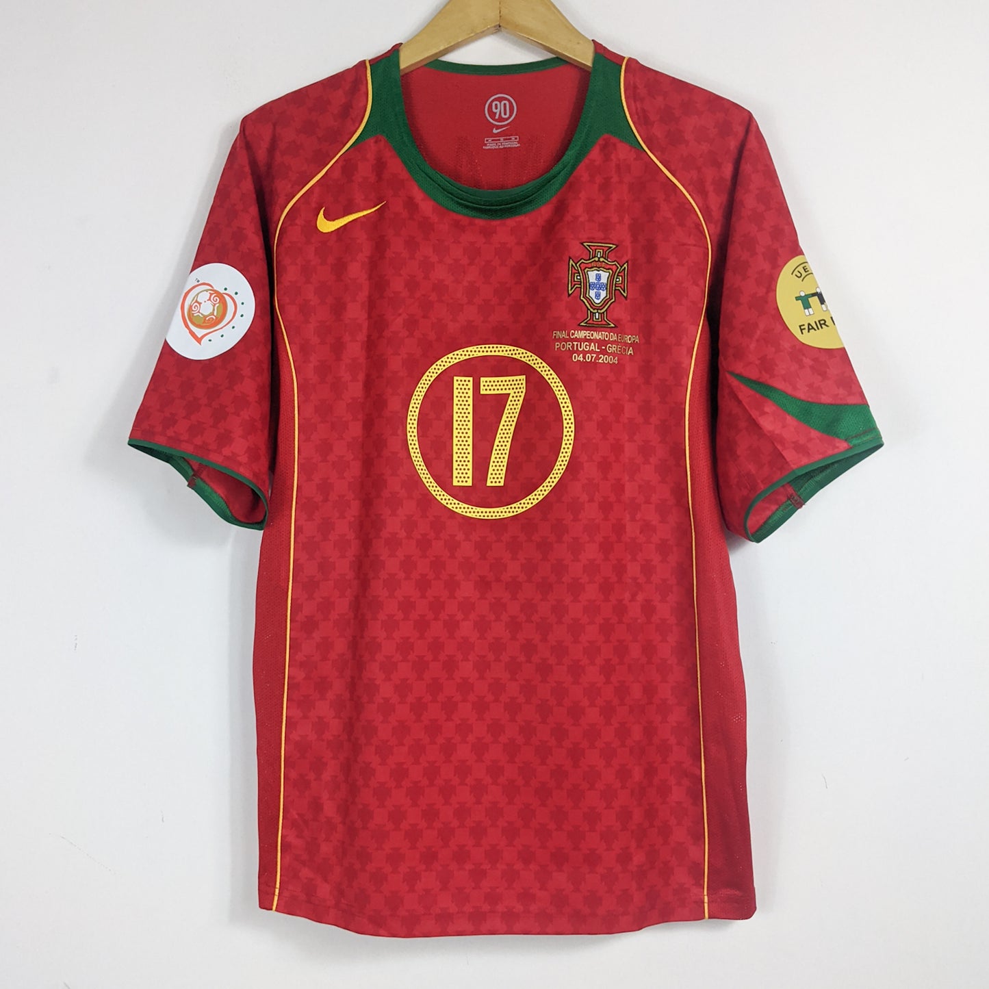 Authentic Portugal 2004/05 Home - C.Ronaldo #17 Size M (Mdt)