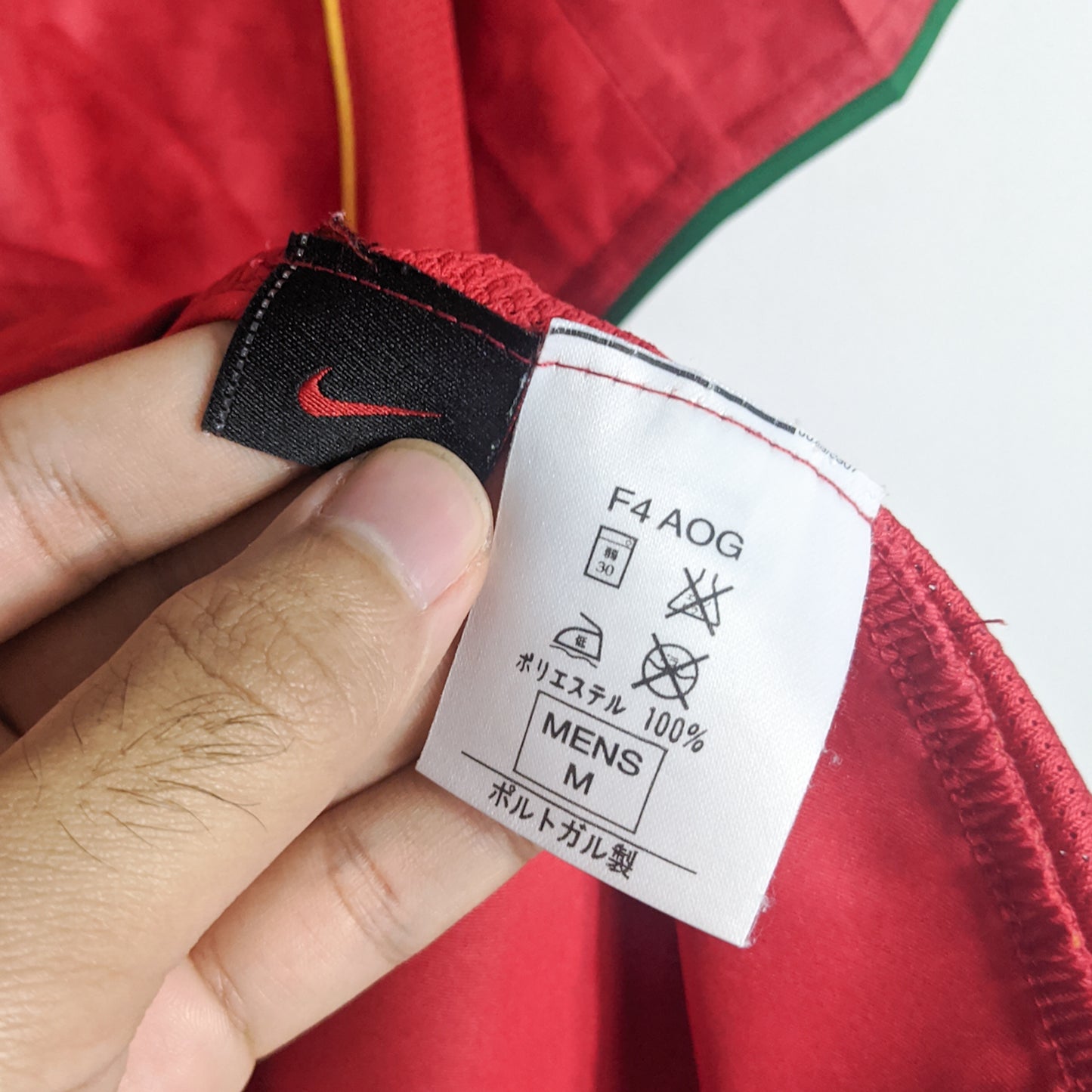 Authentic Portugal 2004/05 Home - C.Ronaldo #17 Size M (Mdt)