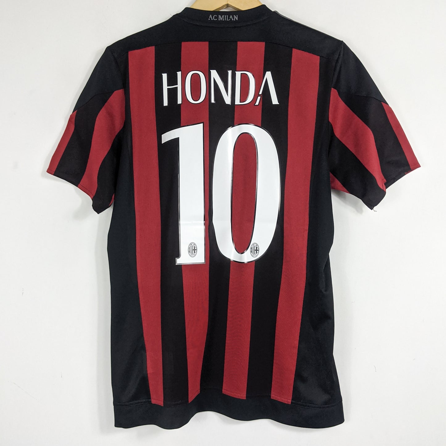 Authentic AC Milan 2014/15 Home - Honda #10 Size M