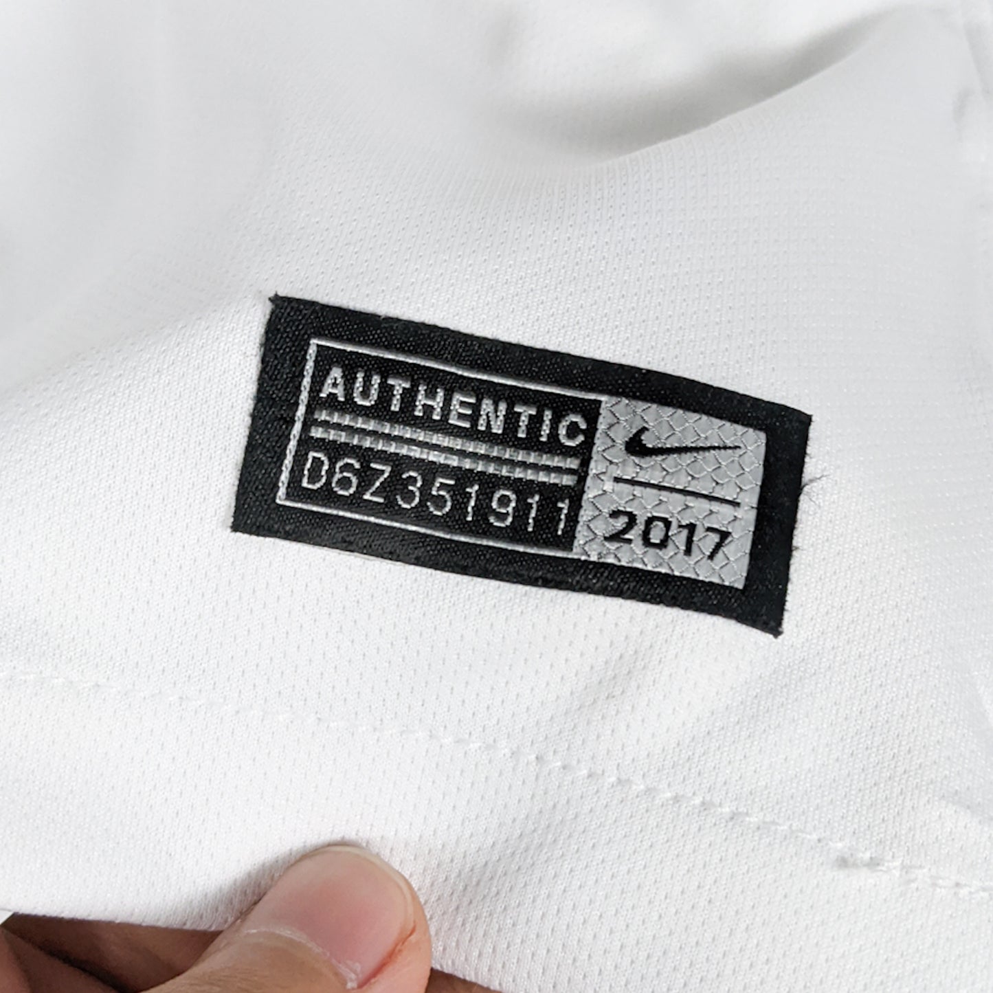 Authentic Tottenham 2017/18 Home - Son #7 Size M