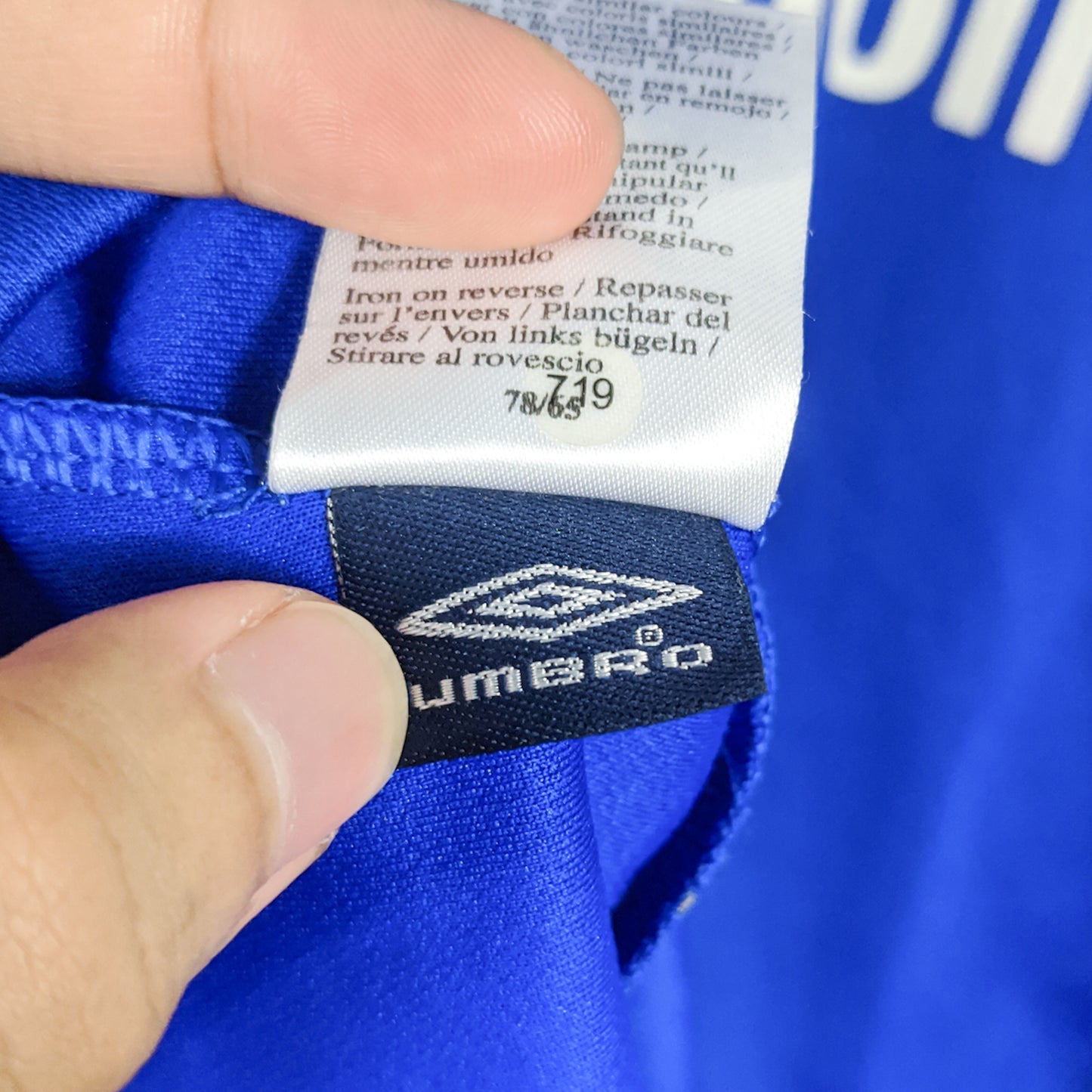 Authentic Chelsea 2005/06 Home - Crespo #9 Size L (Ls)