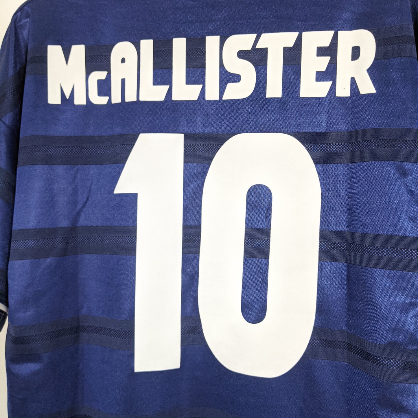 Authentic Scotland 1998/00 Home - McAllister #10 Size L