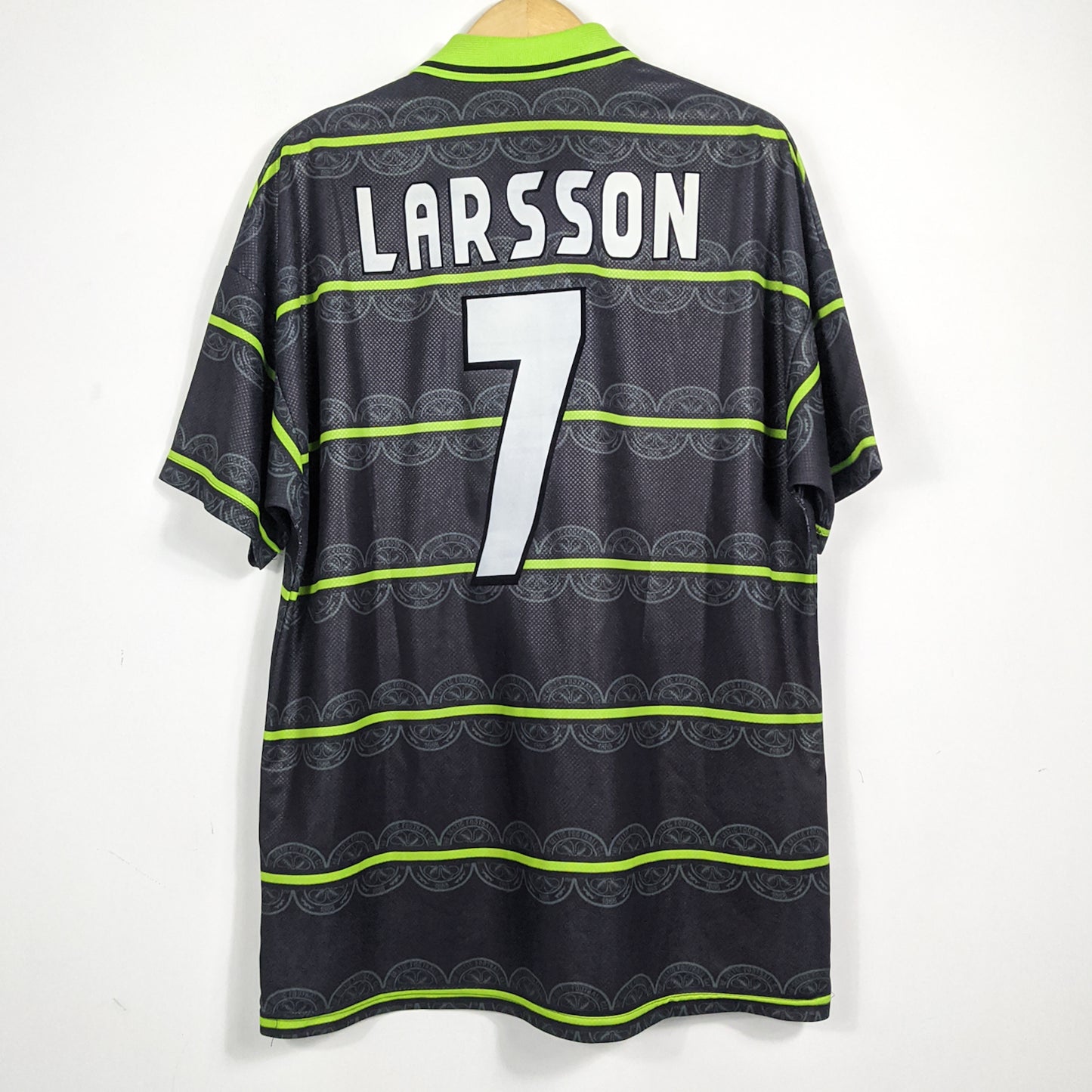 Authentic Celtic 1998/99 Away - Larsson #7 Size XL