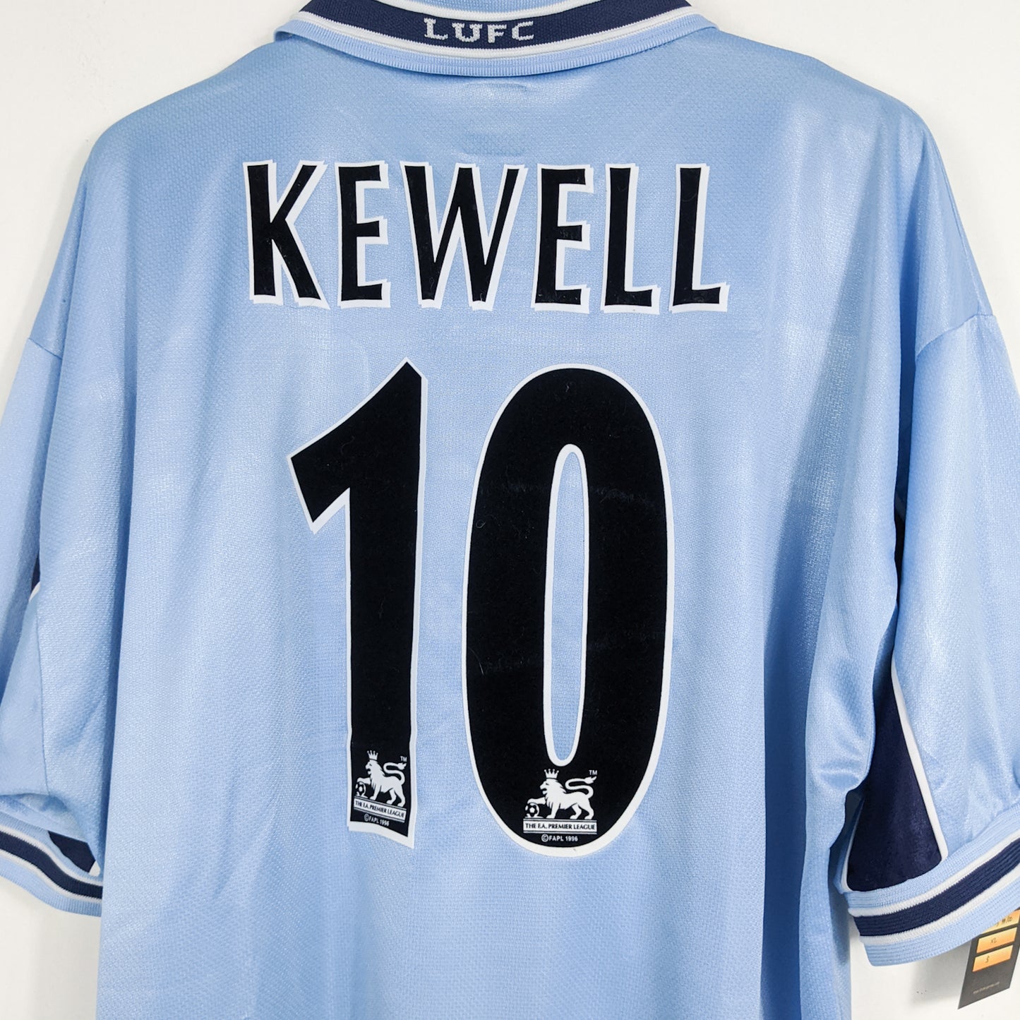 Authentic Leeds United 1999/00 Away - Kewell #10 Size XL
