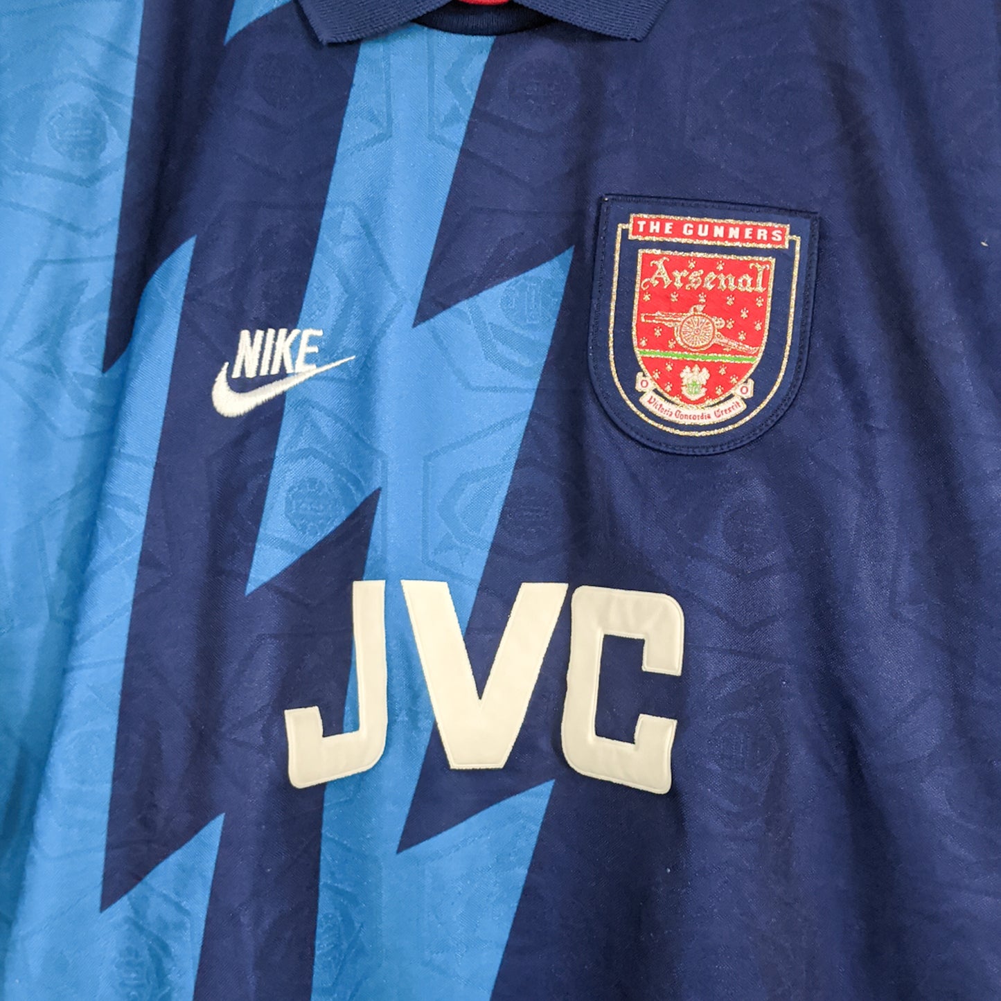 Authentic Arsenal 1995/96 Away - Bergkamp #10 Size XL