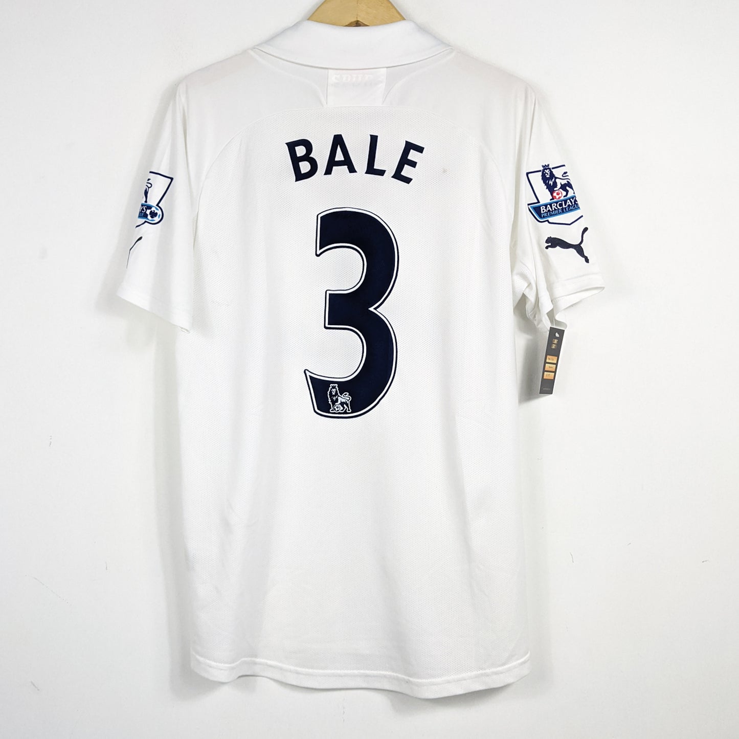 Authentic Tottenham Hotspur 2011/12 Home - Bale #3 Size M