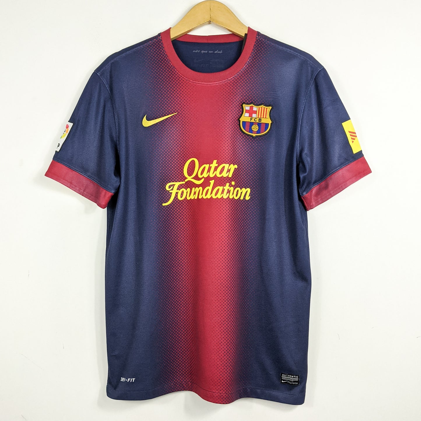 Authentic Barcelona 2012/13 Home - Messi #10 Size M