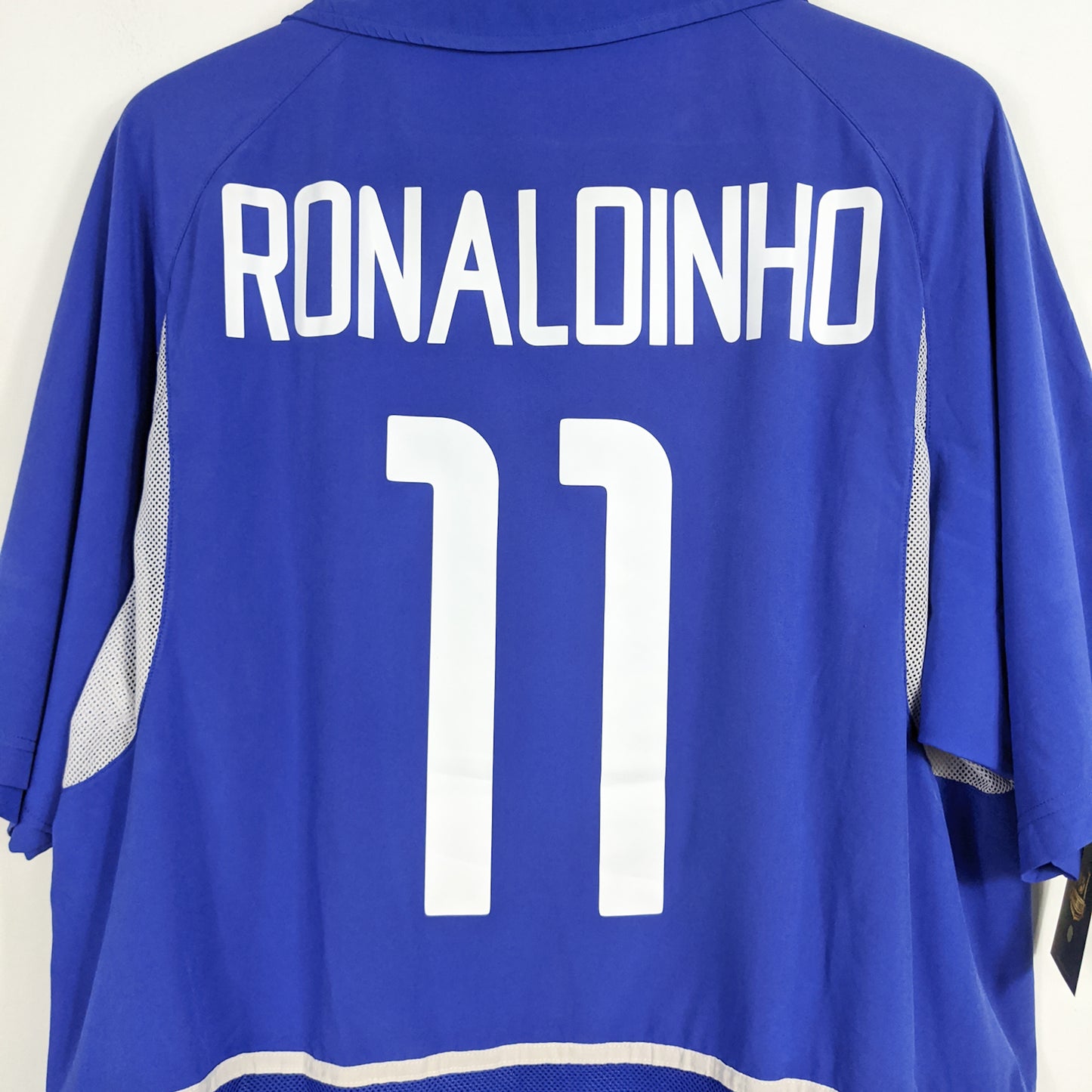 Authentic Brazil 2002 Away - Ronaldinho #11 Size L (Player Issue)