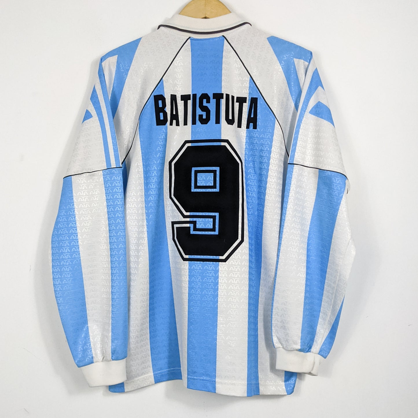 Original Argentina 1996/97 Home - Batistuta #9 Size L (Long Sleeve)
