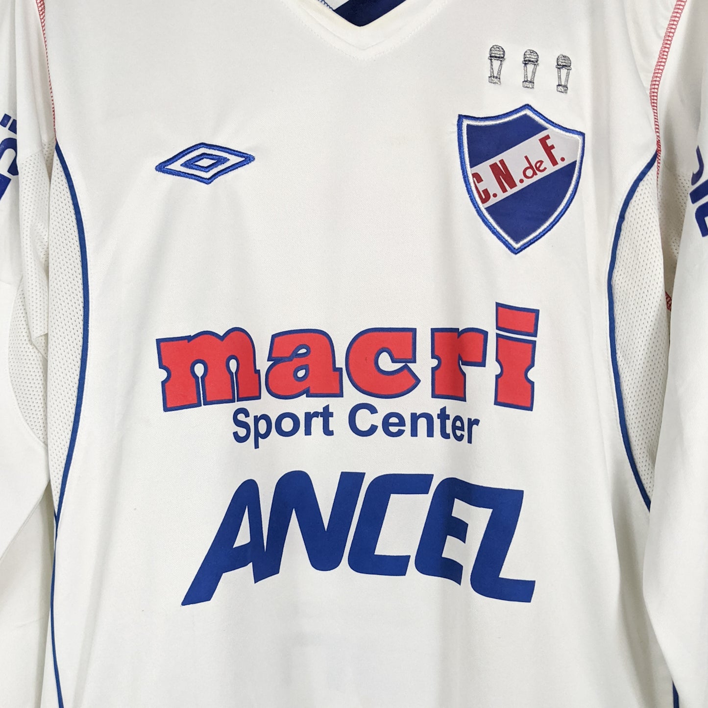 Original Club Nacional de Football 2009 Home - Size S (Long sleeve)